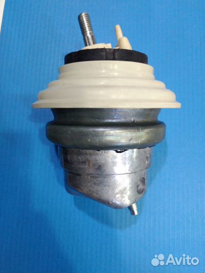 Опора двигателя 2.0L Jaguar XF XJ XE