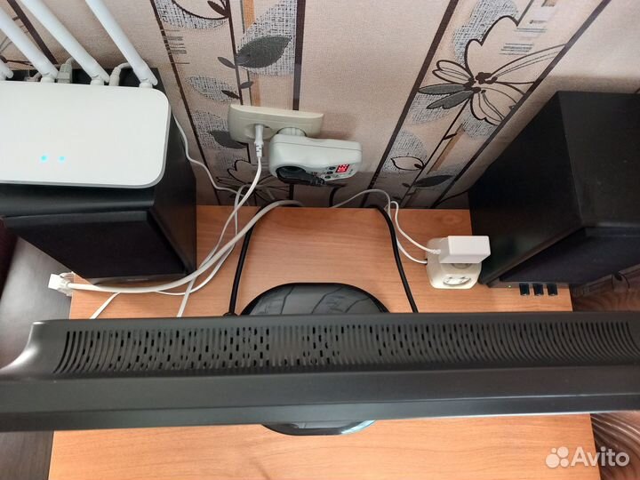 Монитор TopView 23,6