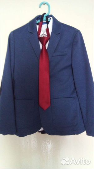 Школьный костюм