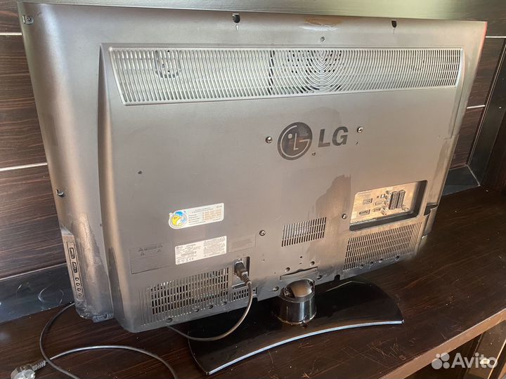 Телевизор LG 37