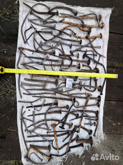 Гвозди кованные старинные