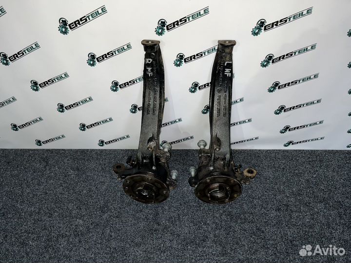 Кулак передний правый VW Touareg NF 2017