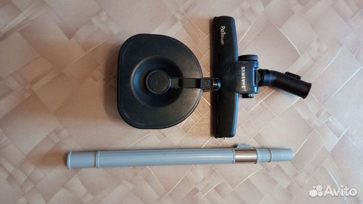 Щетки,шланги,телескопические трубы для пылесоса