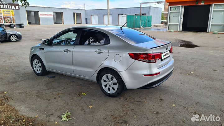 Kia Rio 1.6 AT, 2016, 350 000 км