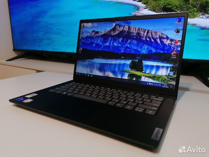 Мощный свежий ультрабук Lenovo i5 10 поколения