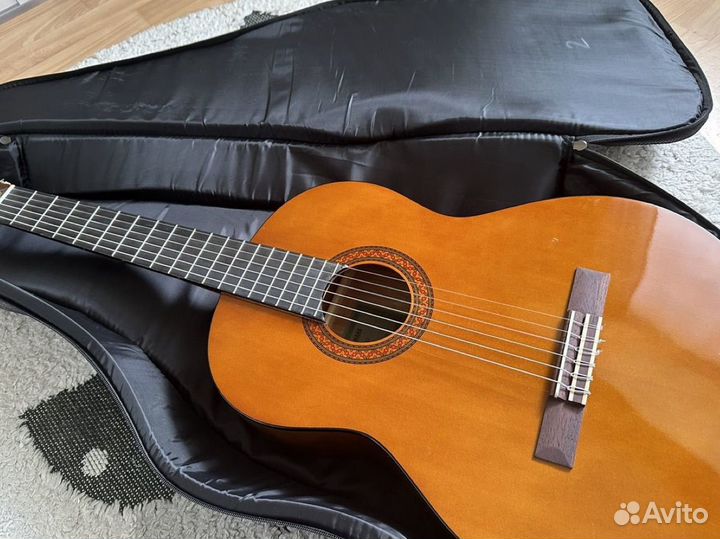 Гитара Yamaha C40