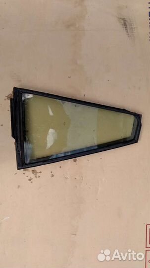 Стекло заднее левое Toyota RAV-4