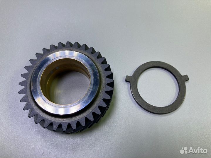 Шестерня масляного насоса VAG 03L198488 Новая