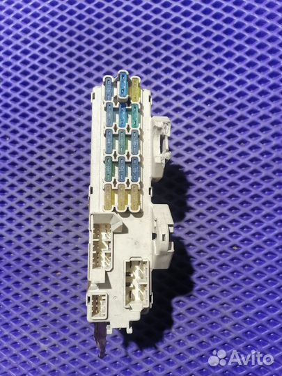 Блок предохранителей Mazda 626