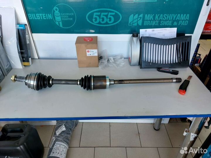 Приводной вал в сборе правый на BMW X5(E53) 00-07