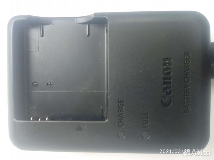 Зарядное устройство для фотоаппарата Cenon