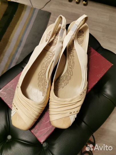 Туфли женские новые Chester, р. 39