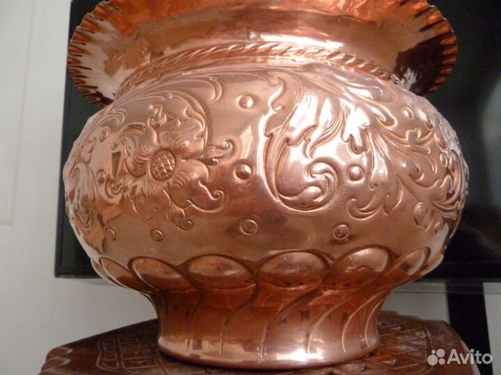 Медная ваза кашпо