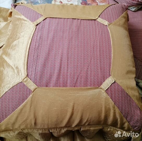 Покрывало, накидки (подушки), шторы