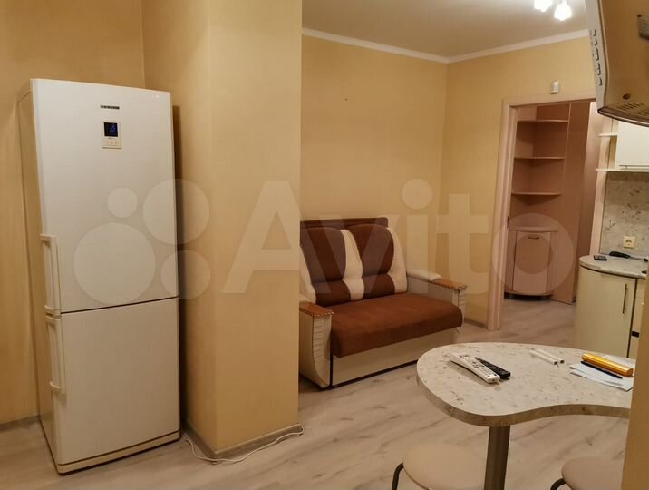 1-к. квартира, 42 м², 3/6 эт.