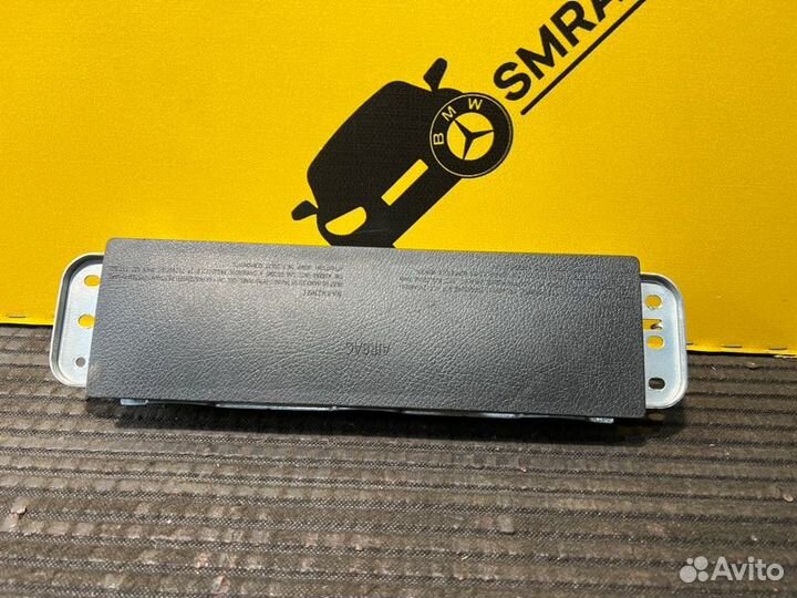 Подушка безопасности в торпедо Mercedes Benz A200