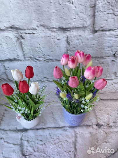 Цветочная композиция из искусственных цветов