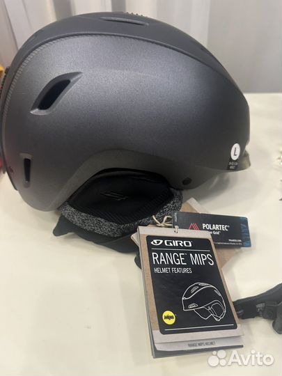 Горнолыжный шлем