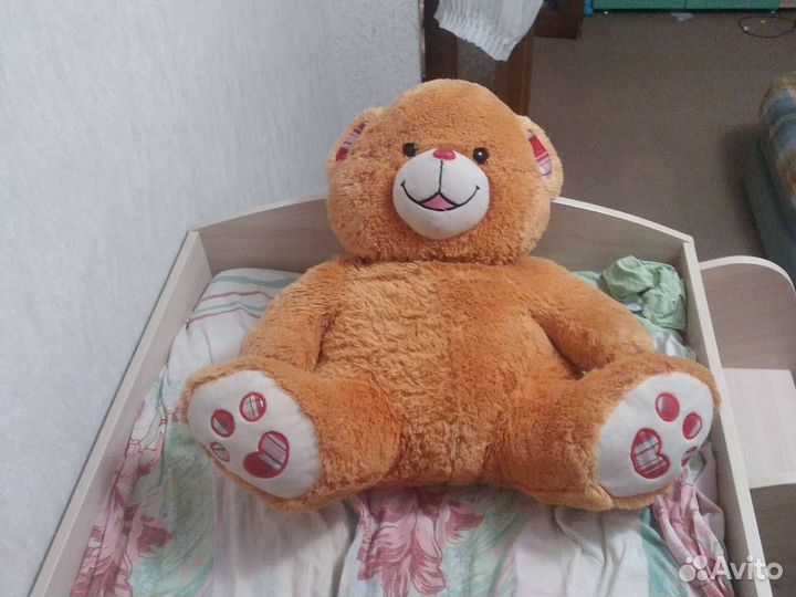 Плюшевый медведь