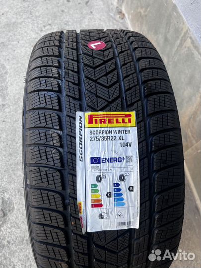 Pirelli Scorpion Winter 275/35 R22