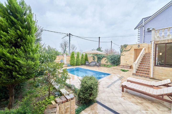 Дом 300 м² на участке 7 сот.