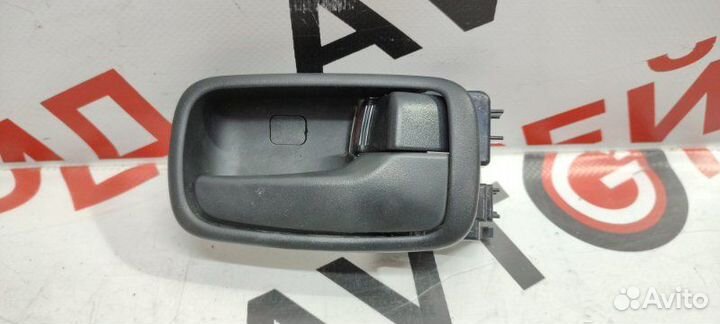 Ручка двери внутренняя передняя правая Mitsubishi