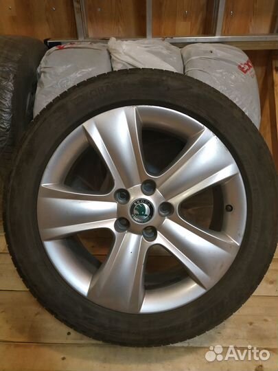 Yokohama BluEarth AE50 225/50 R17 98W