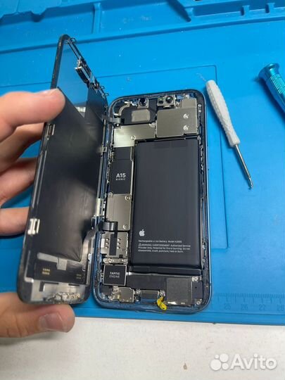 Ремонт телефонов, iPhone, планшетов, переклейка
