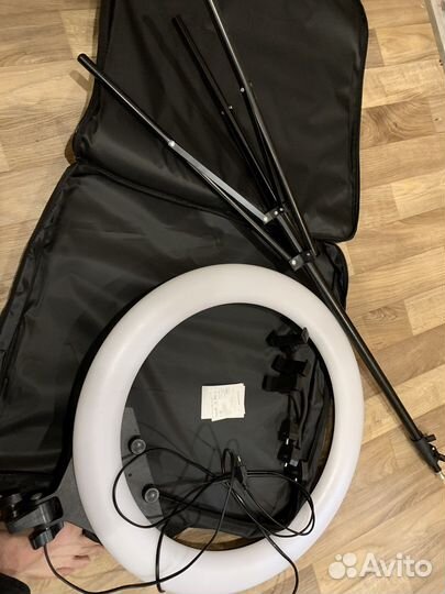 Кольцевая лампа со штативом