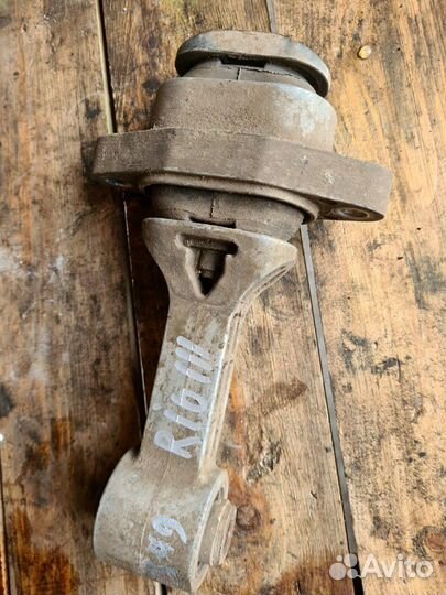 Опора двигателя задняя kia rio 3,Hyundai solaris