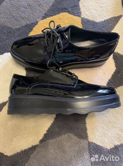 Лоферы женские