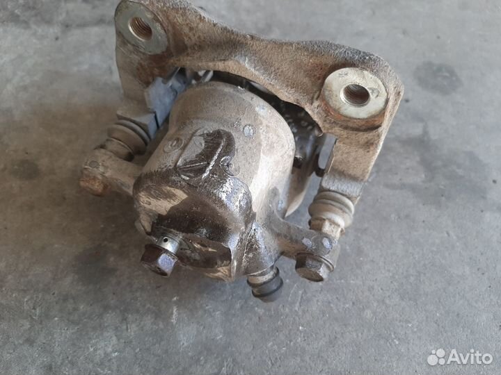 Суппорт зад. правый Vanguard/Toyota RAV 4,30-2011