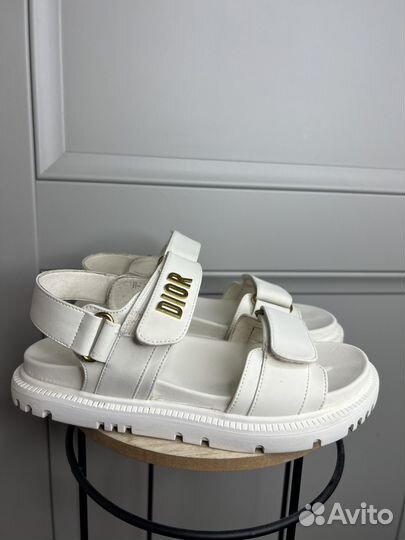 Сандалии Dior