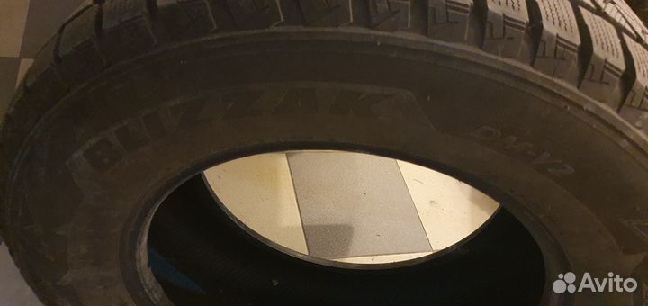 Bridgestone Blizzak DM-V2 285/60 R18 116R