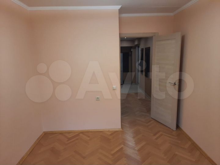 3-к. квартира, 52 м², 3/9 эт.