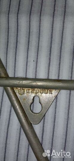 Вешалка настенная