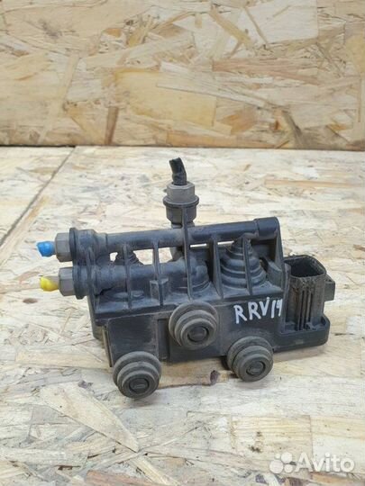 Клапан пневмоподвески передний Land Rover Range