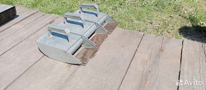 Совок для сбора ягоды