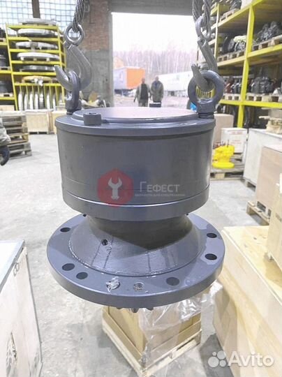 Редуктор поворота Hitachi ZX225USR-E