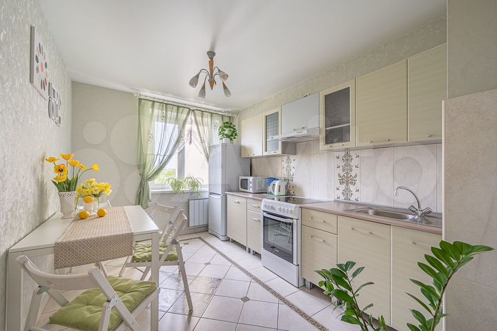 2-к. квартира, 70 м², 6/12 эт.