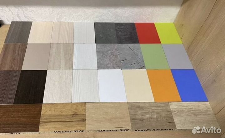 Стол обеденный