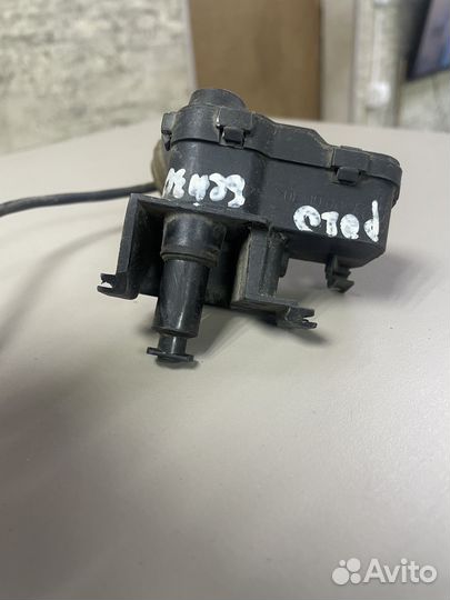 Активатор лючка бензобака Фольксваген Поло Седан