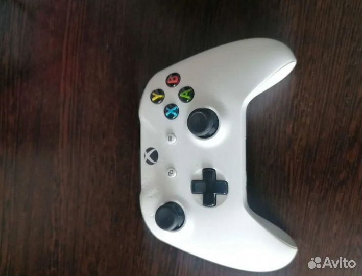 Приставки Xbox One S в прокат с играми