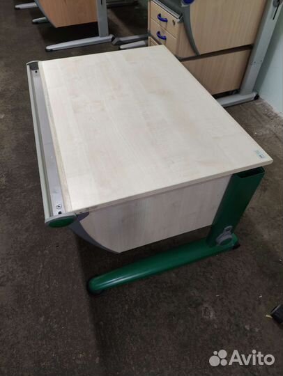 Школьная парта Moll Runner 90см