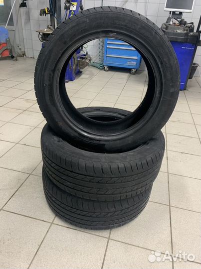 Maxtrek MAXIMUS M1 215/55 R17 98V