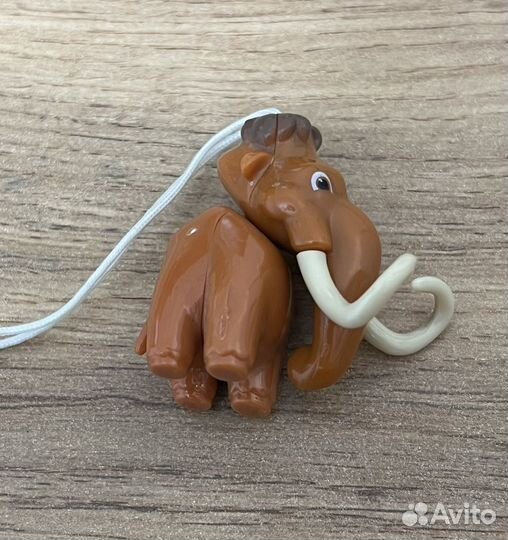 Игрушки из киндер сюрприза