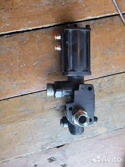 Гидравлический клапан hyva HT-1150