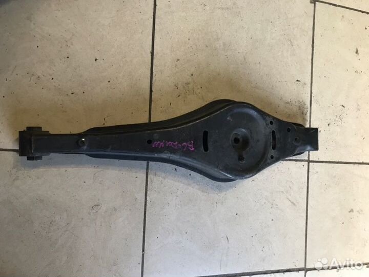 Рычаг подвески задний левый Volkswagen Passat B6