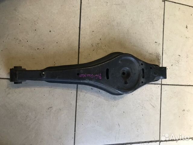 Рычаг подвески задний левый Volkswagen Passat B6