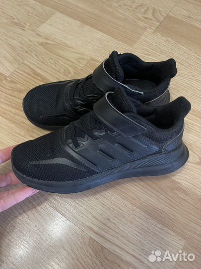 Кроссовки adidas оригинал